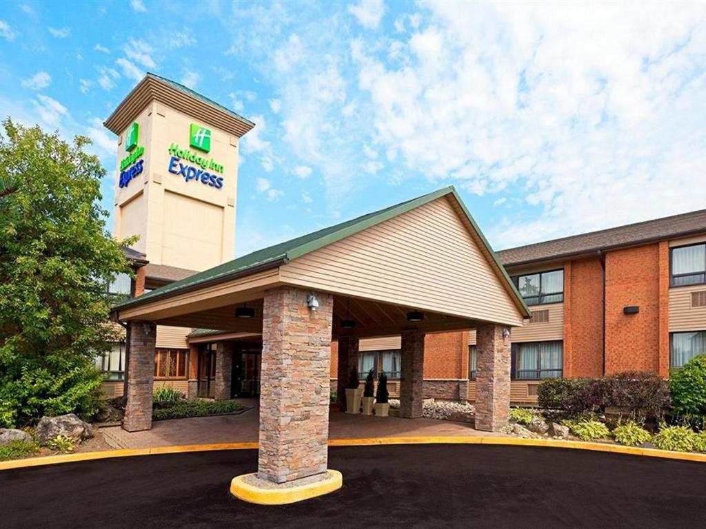 Holiday Inn Express Toronto East - Scarborough By Ihg Zewnętrze zdjęcie