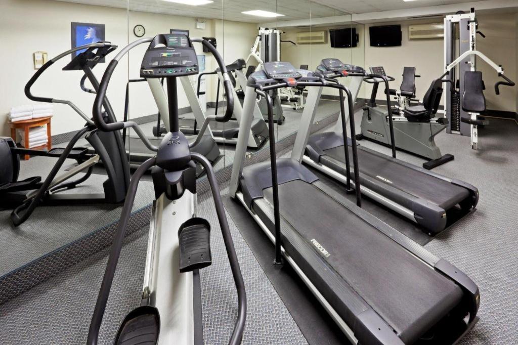 Holiday Inn Express Toronto East - Scarborough By Ihg Zewnętrze zdjęcie