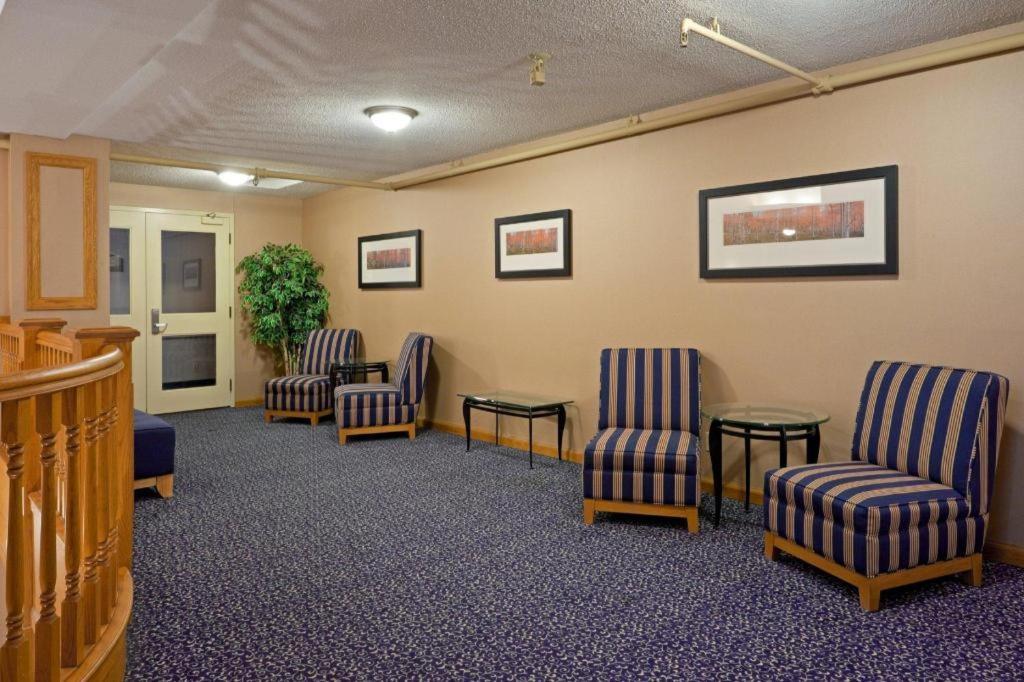 Holiday Inn Express Toronto East - Scarborough By Ihg Zewnętrze zdjęcie