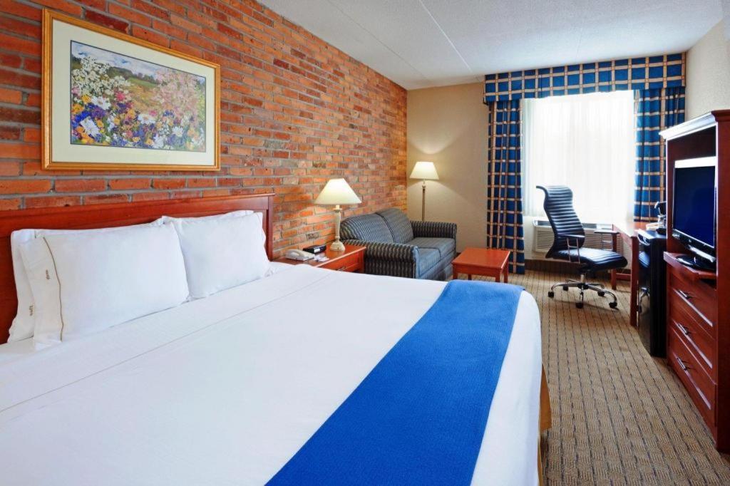Holiday Inn Express Toronto East - Scarborough By Ihg Zewnętrze zdjęcie