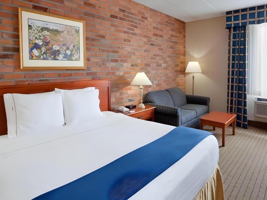 Holiday Inn Express Toronto East - Scarborough By Ihg Zewnętrze zdjęcie