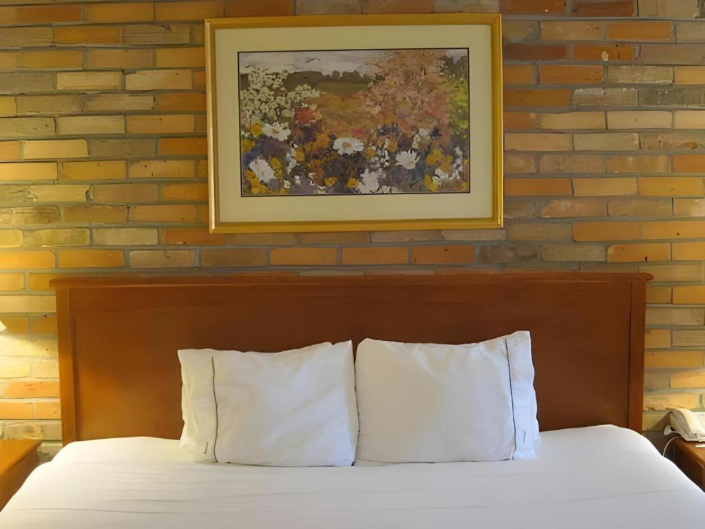 Holiday Inn Express Toronto East - Scarborough By Ihg Zewnętrze zdjęcie